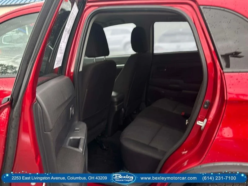 2020 Mitsubishi Outlander - Image 13 of 19