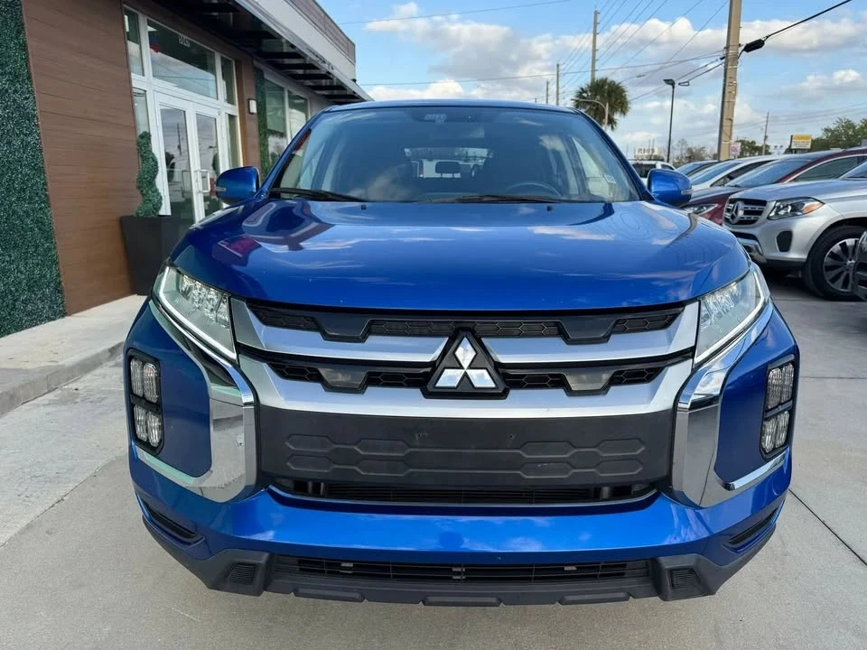 2020 Mitsubishi Outlander - Image 8 of 20