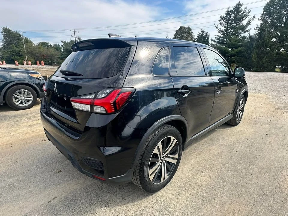 2020 Mitsubishi Outlander - Image 7 of 12
