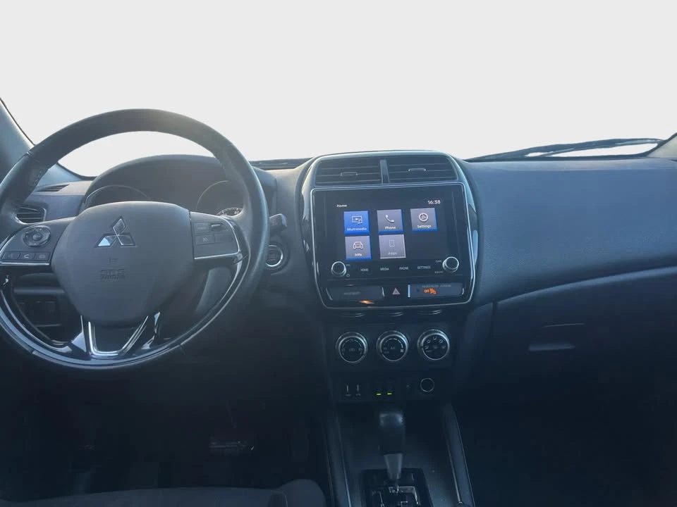 2020 Mitsubishi Outlander - Image 8 of 10