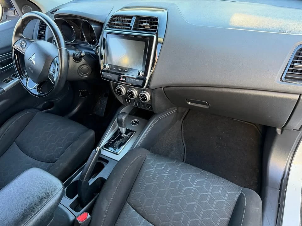 2020 Mitsubishi Outlander - Image 13 of 14