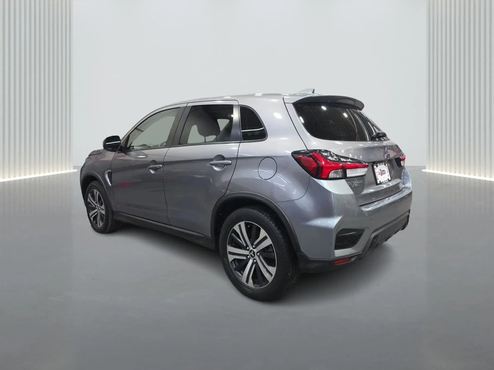 2020 Mitsubishi Outlander - Image 3 of 19