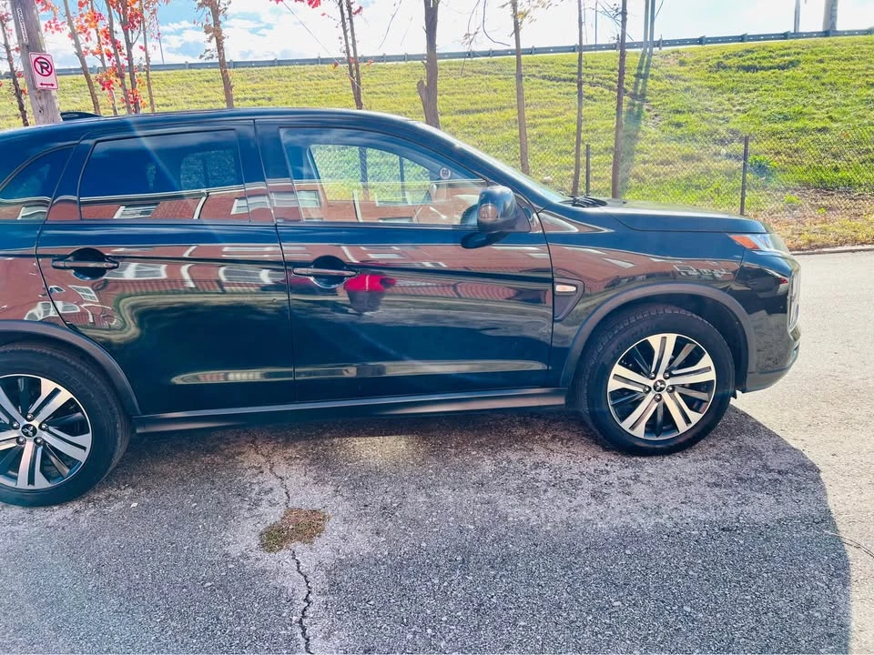 2020 Mitsubishi Outlander - Image 8 of 14