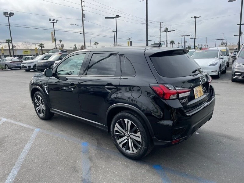 2020 Mitsubishi Outlander - Image 8 of 20