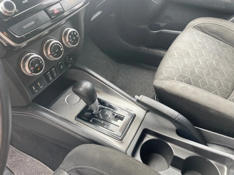 2020 Mitsubishi Outlander - Image 18 of 20