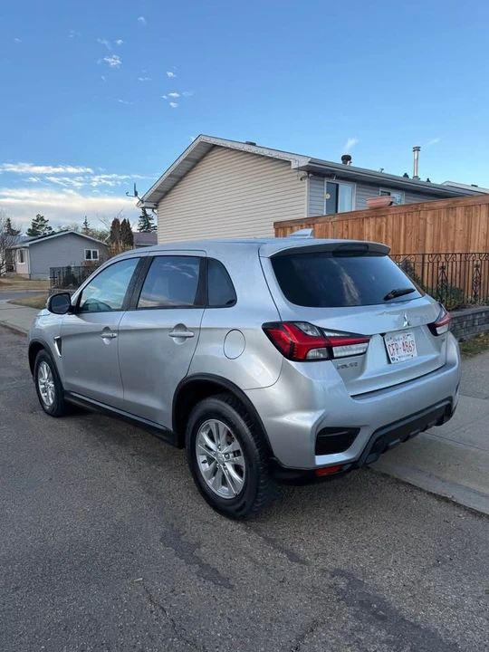 2020 Mitsubishi RVR - Image 4 of 14