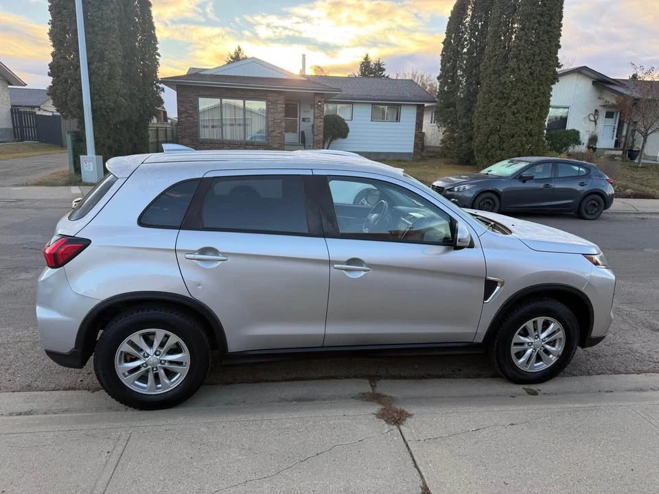 2020 Mitsubishi RVR - Image 3 of 14