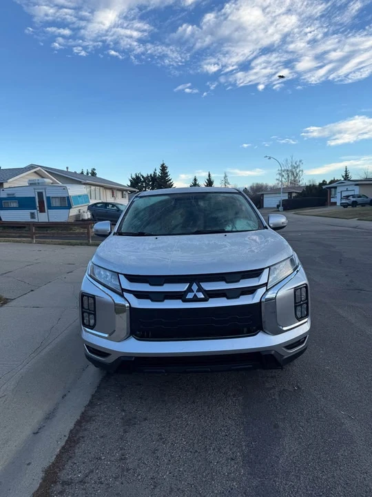 2020 Mitsubishi RVR - Image 2 of 15