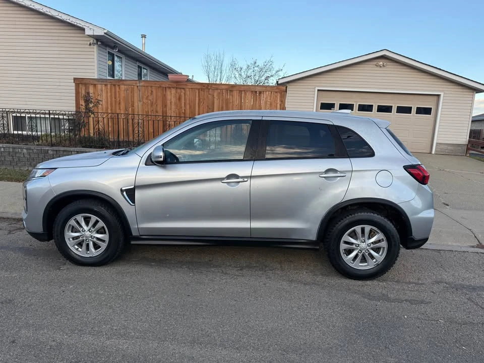 2020 Mitsubishi RVR - Image 8 of 15