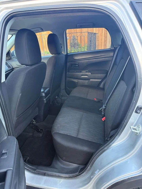 2020 Mitsubishi RVR - Image 12 of 15