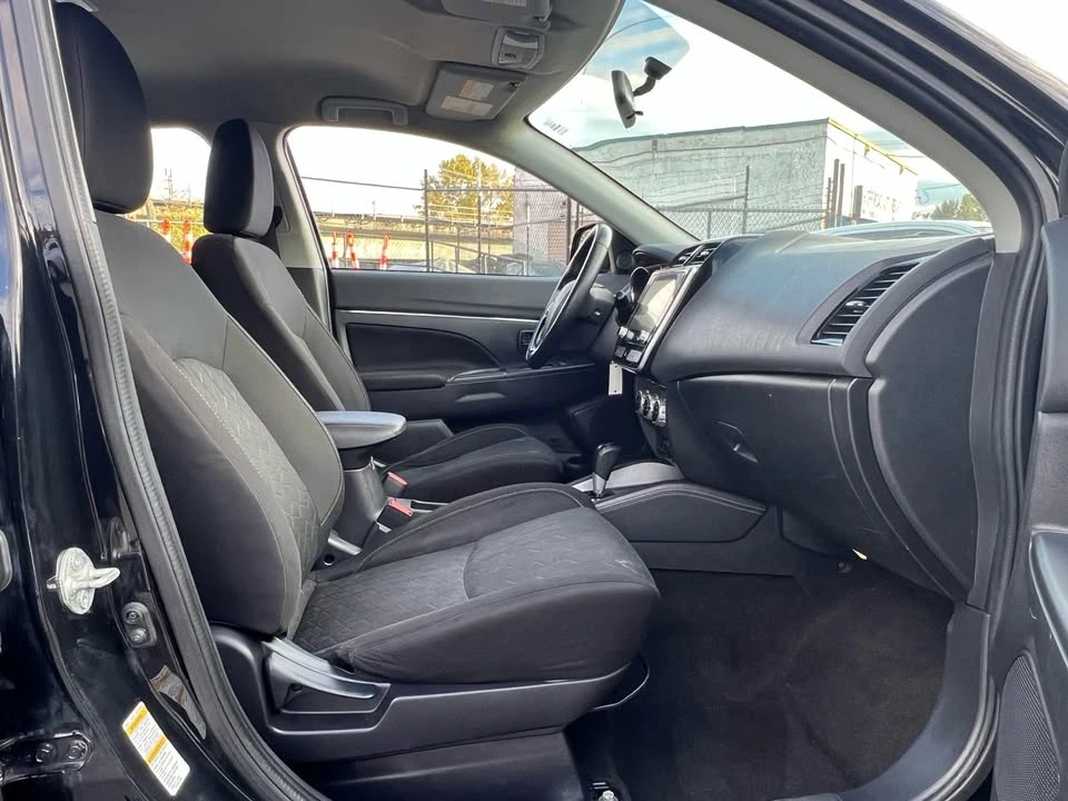 2020 Mitsubishi RVR - Image 9 of 20