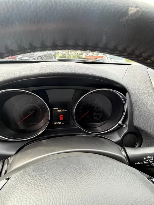2020 Mitsubishi Eclipse Cross - Image 10 of 10