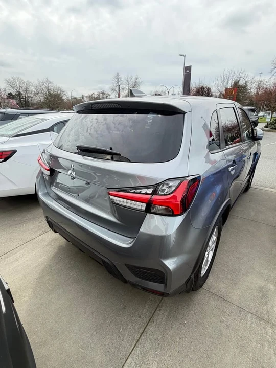 2020 Mitsubishi Eclipse Cross - Image 4 of 10