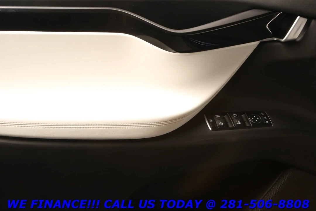 2020 Tesla Model X - Image 9 of 21