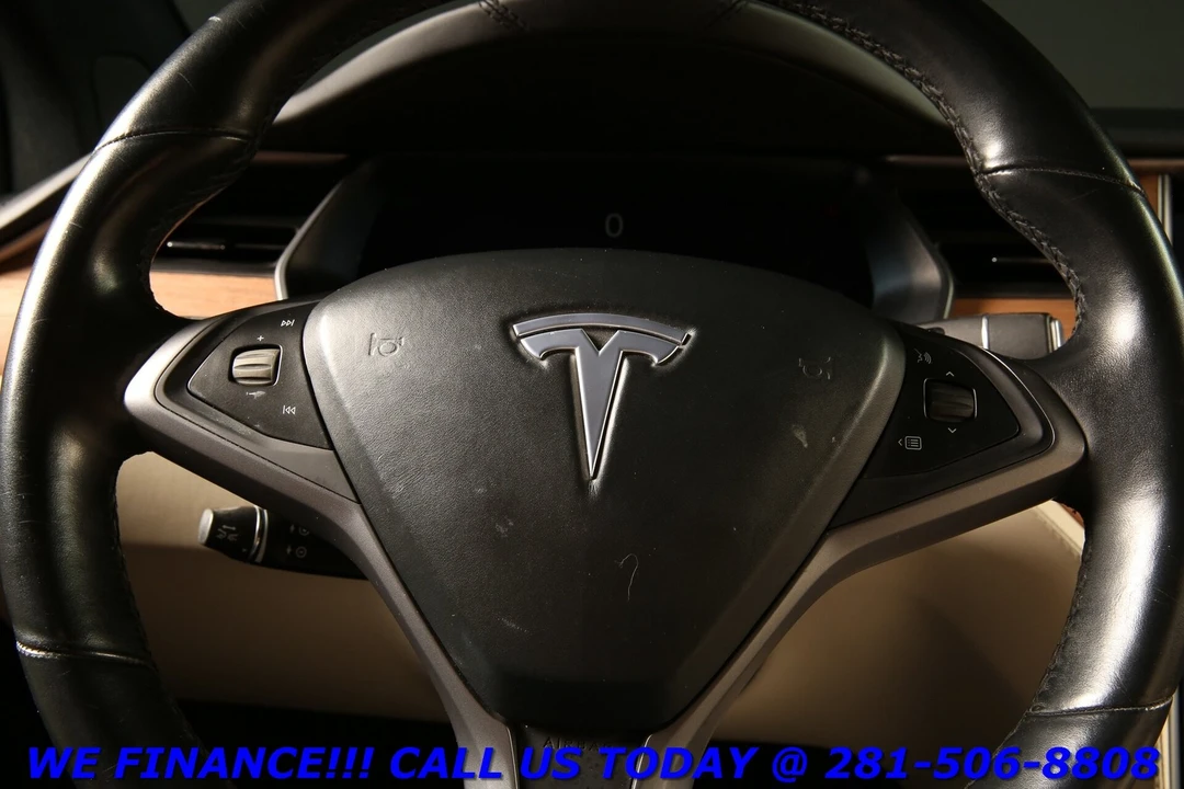 2020 Tesla Model X - Image 12 of 21