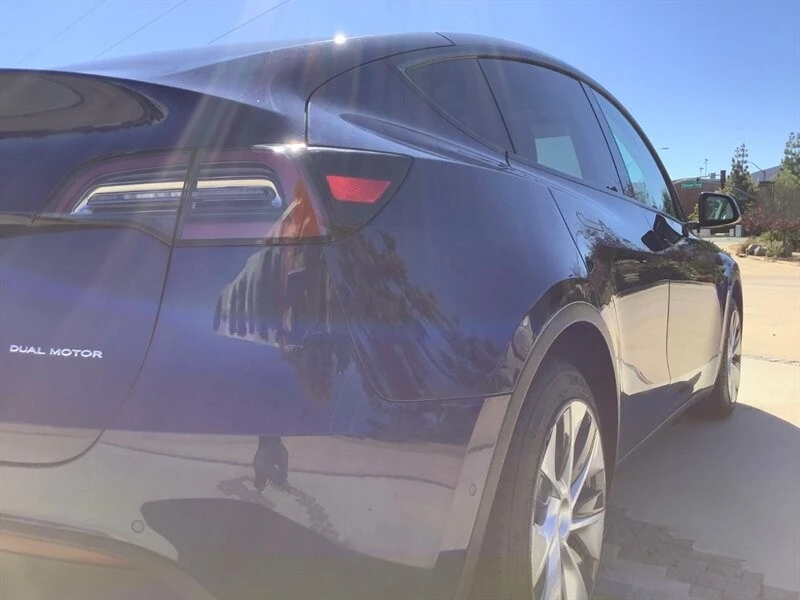 2020 Tesla Model Y - Image 12 of 21