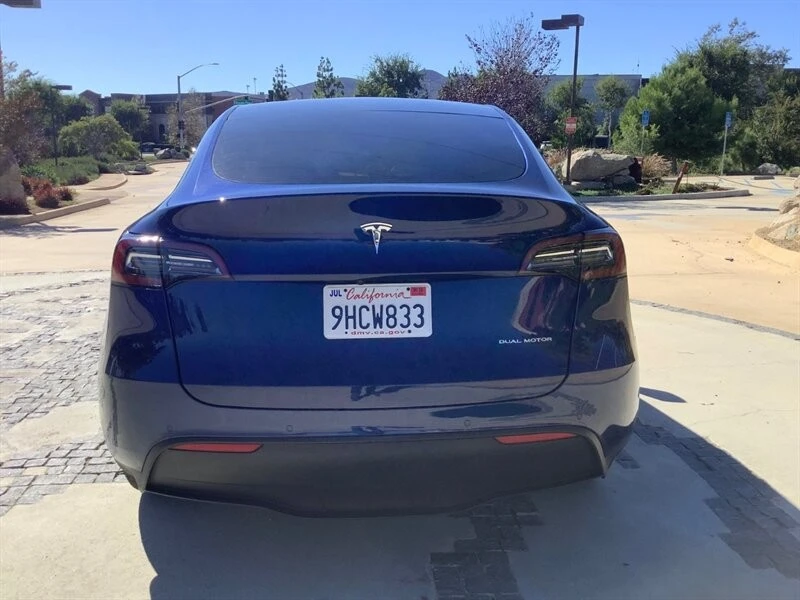 2020 Tesla Model Y - Image 15 of 21