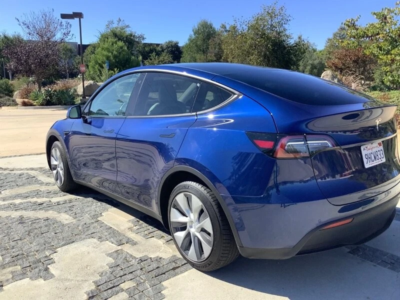 2020 Tesla Model Y - Image 13 of 21