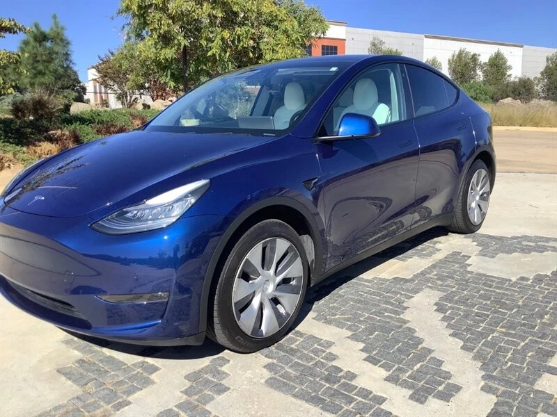 2020 Tesla Model Y - Image 7 of 21