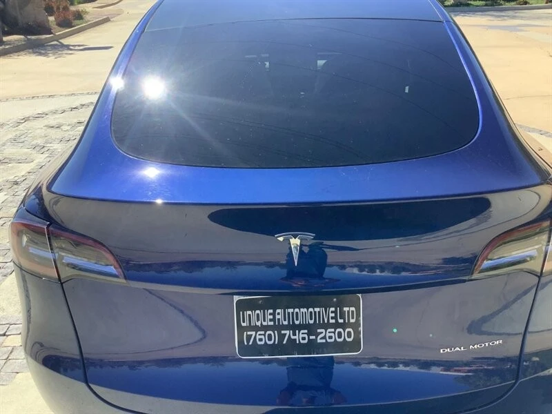 2020 Tesla Model Y - Image 17 of 21