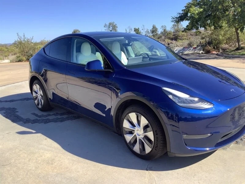 2020 Tesla Model Y - Image 9 of 21