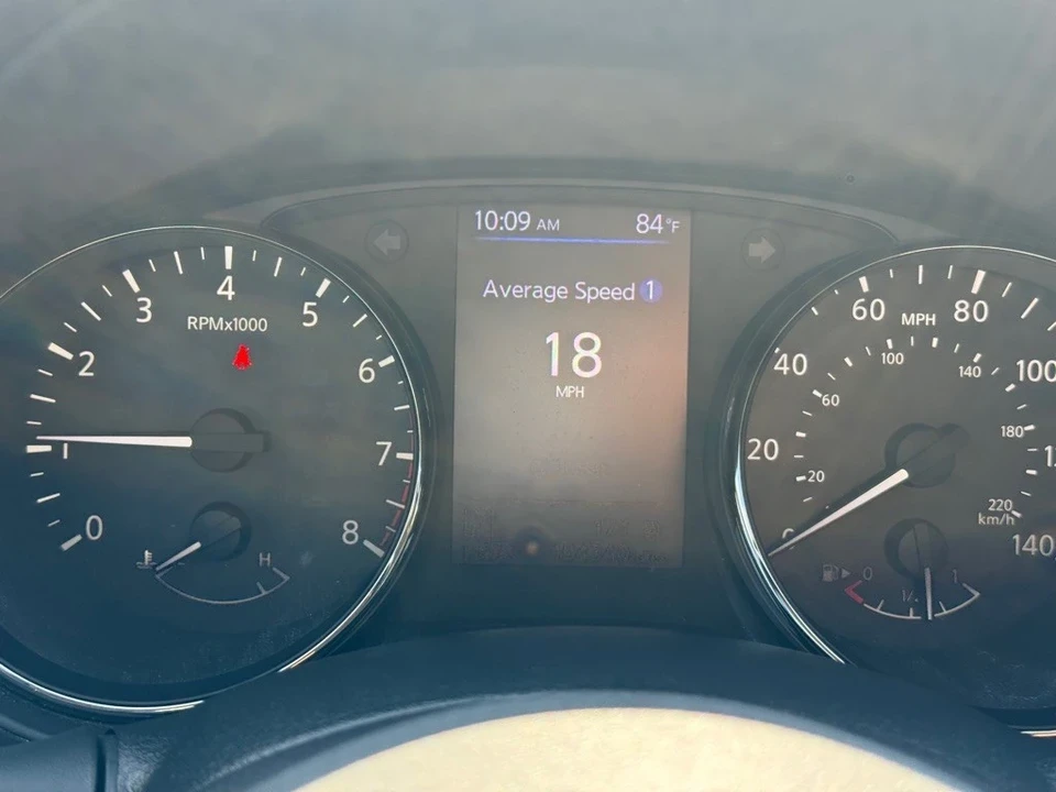 2020 Nissan Rogue - Image 19 of 21