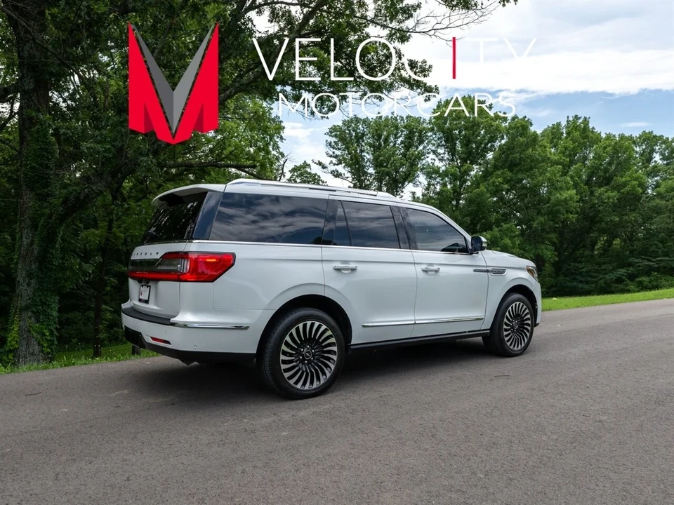 2020 Lincoln Navigator 4th Gen - Image 2 of 4