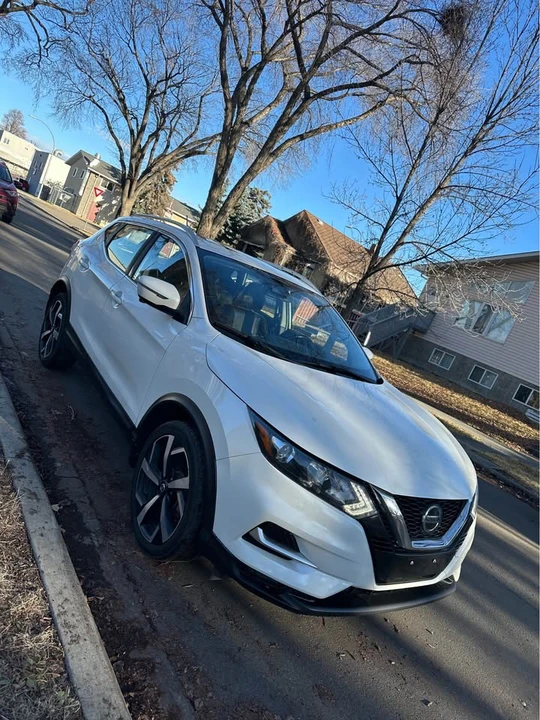 2020 Nissan Rogue - Image 3 of 9
