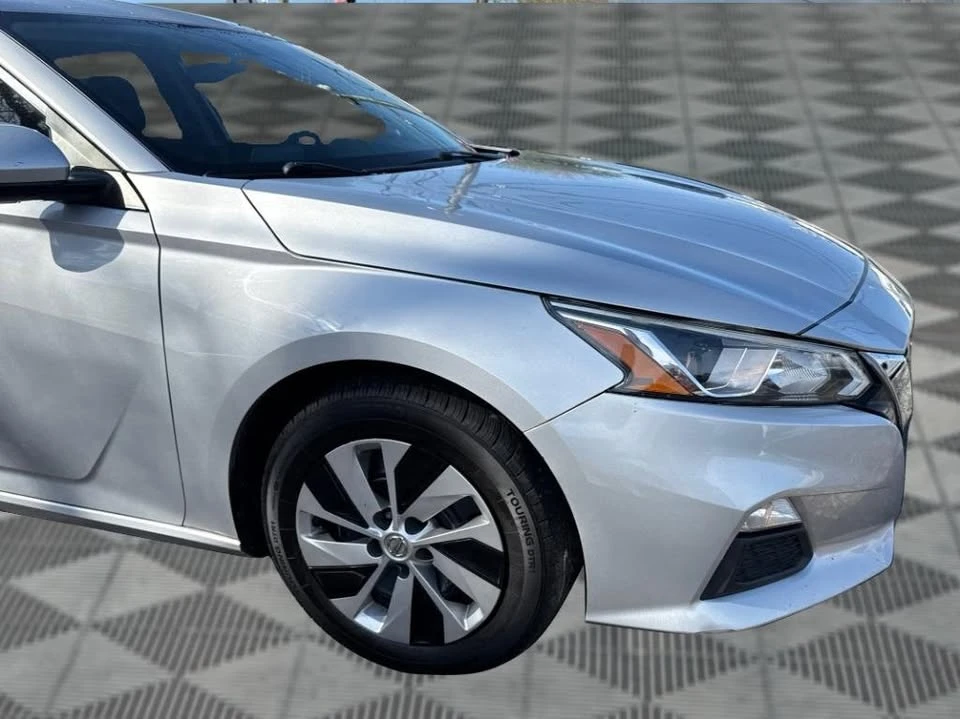 2020 Nissan Altima 6th Gen - Image 14 of 20