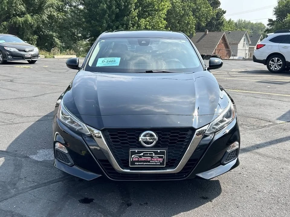 2020 Nissan Altima 6th Gen - Image 2 of 17