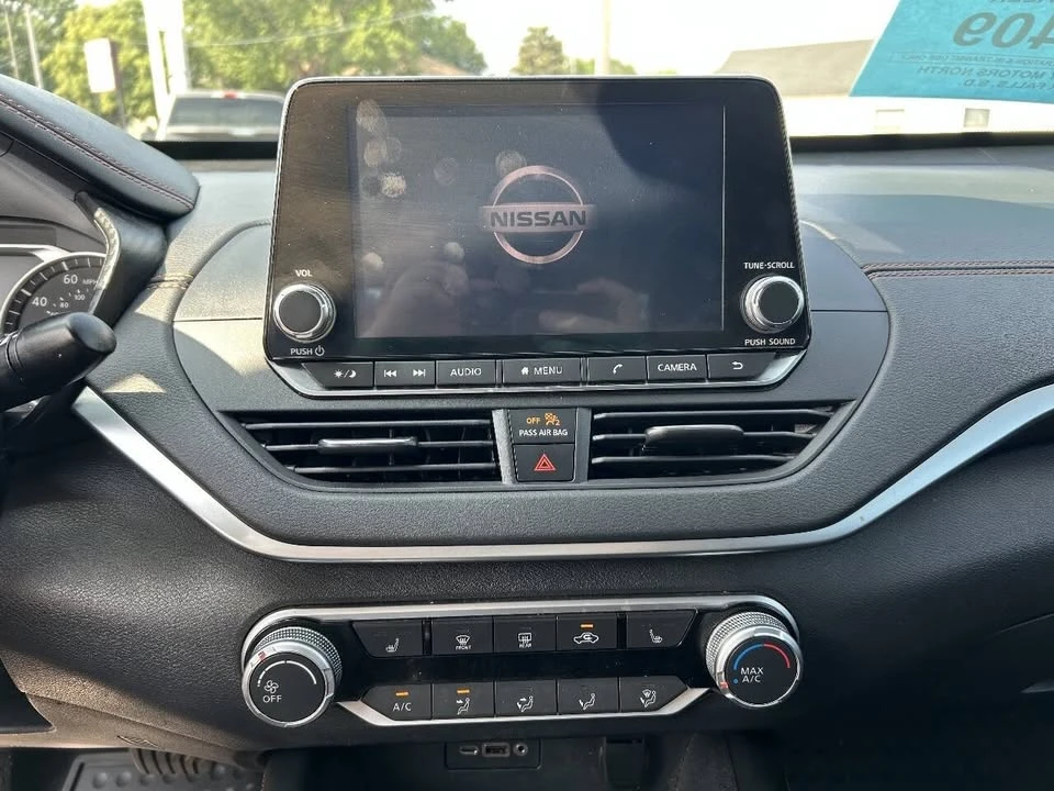 2020 Nissan Altima 6th Gen - Image 12 of 17