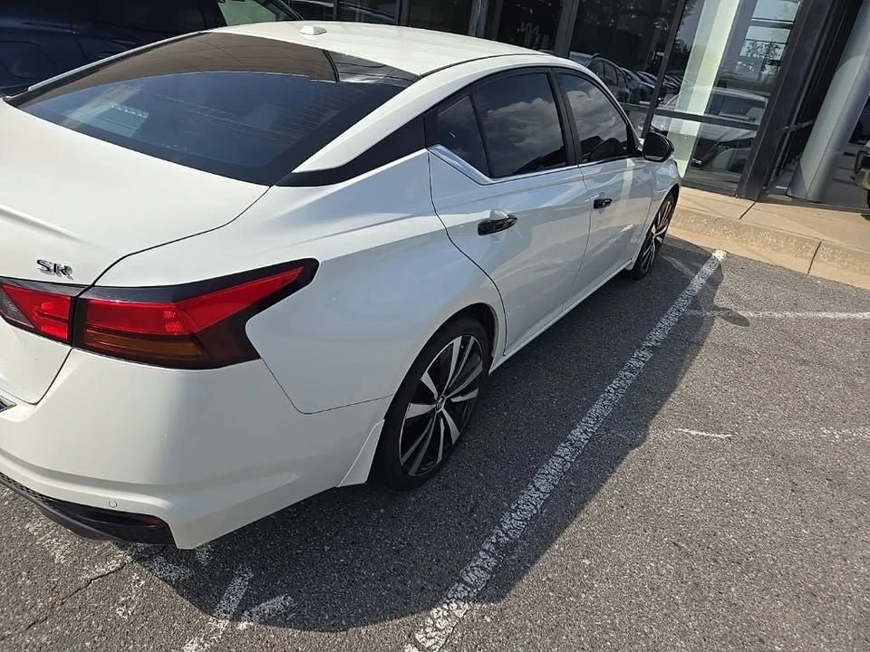 2020 Nissan Altima 6th Gen - Image 2 of 5