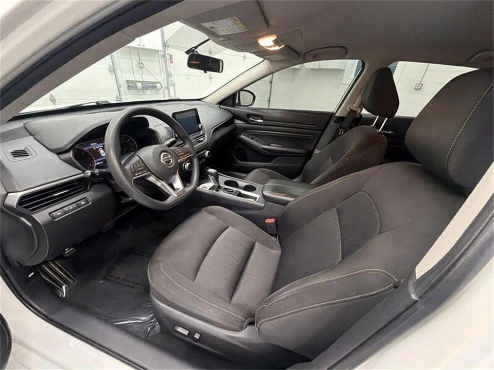 2020 Nissan Altima 6th Gen - Image 10 of 16