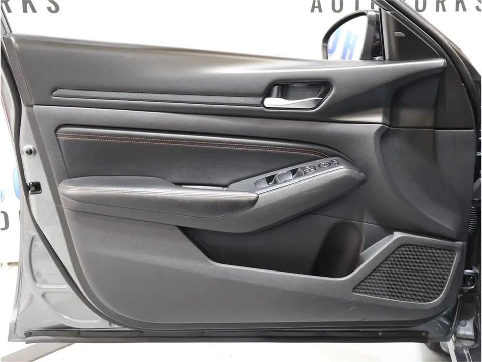 2020 Nissan Altima 6th Gen - Image 10 of 31