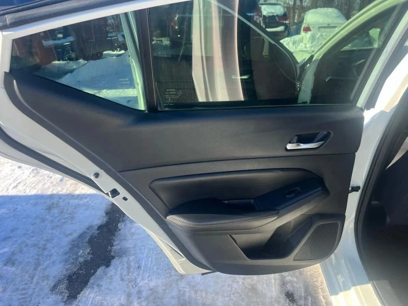 2020 Nissan Altima 6th Gen - Image 11 of 12