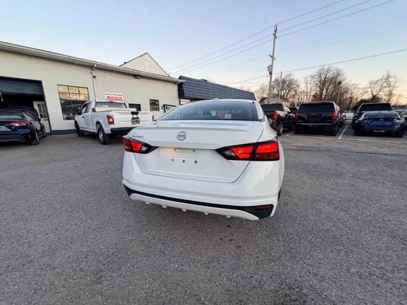 2020 Nissan Altima 6th Gen - Image 11 of 12