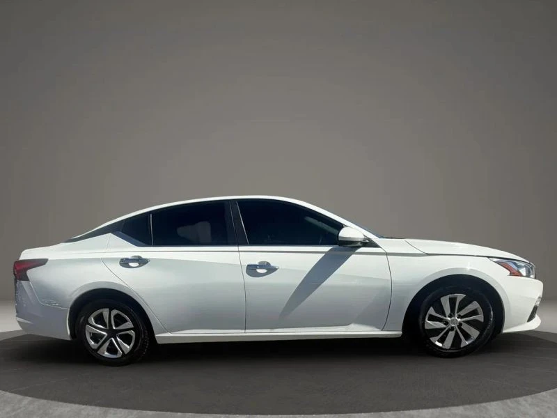 2020 Nissan Altima 6th Gen - Image 4 of 12