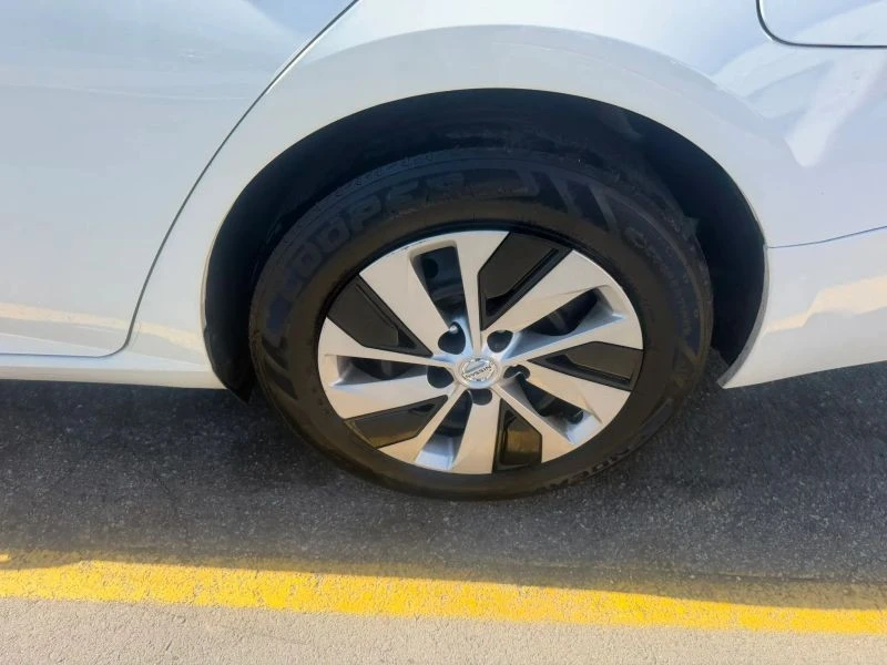 2020 Nissan Altima 6th Gen - Image 9 of 12