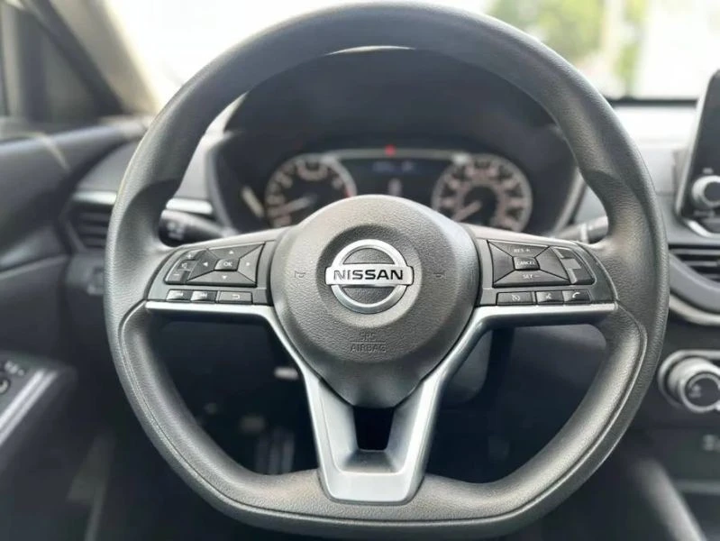 2020 Nissan Altima 6th Gen - Image 11 of 12