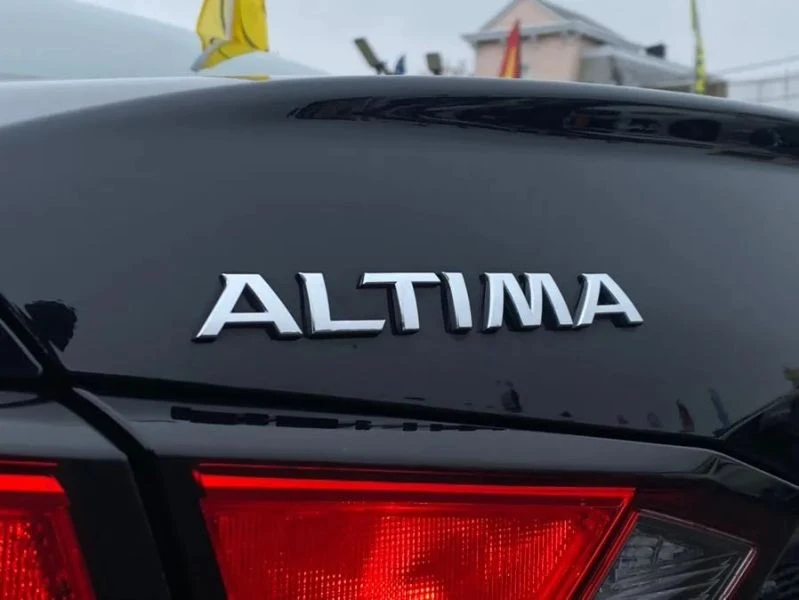 2020 Nissan Altima 6th Gen - Image 11 of 12