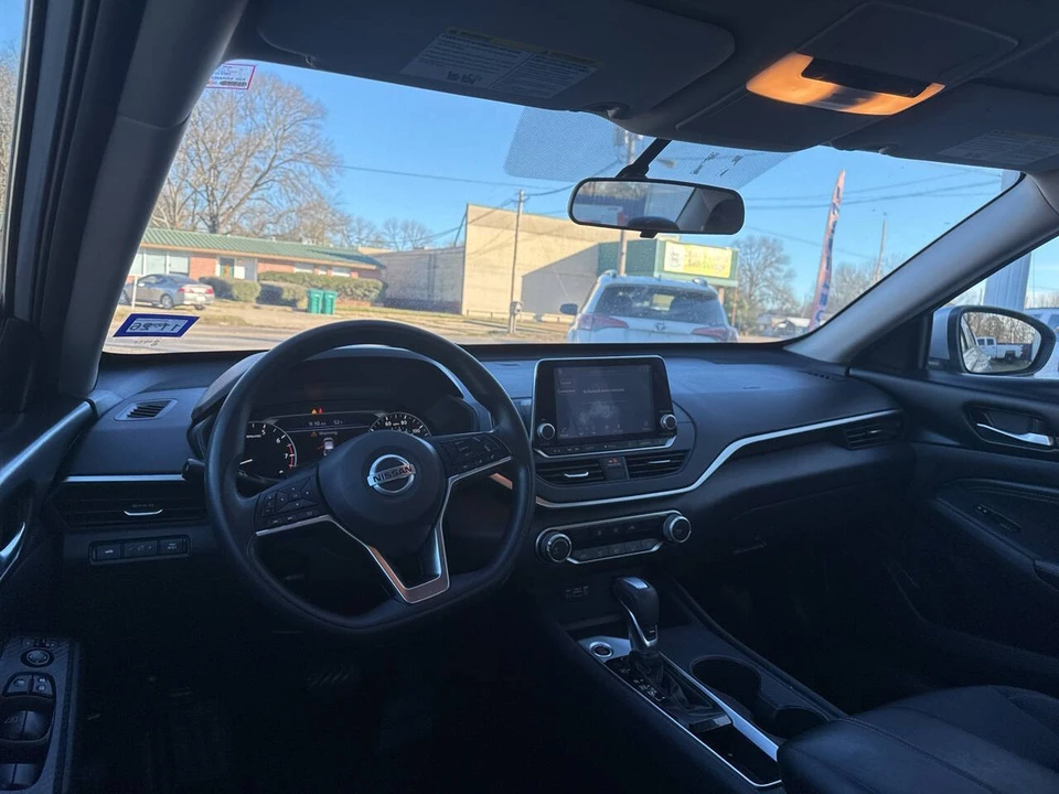 2020 Nissan Altima 6th Gen - Image 17 of 21