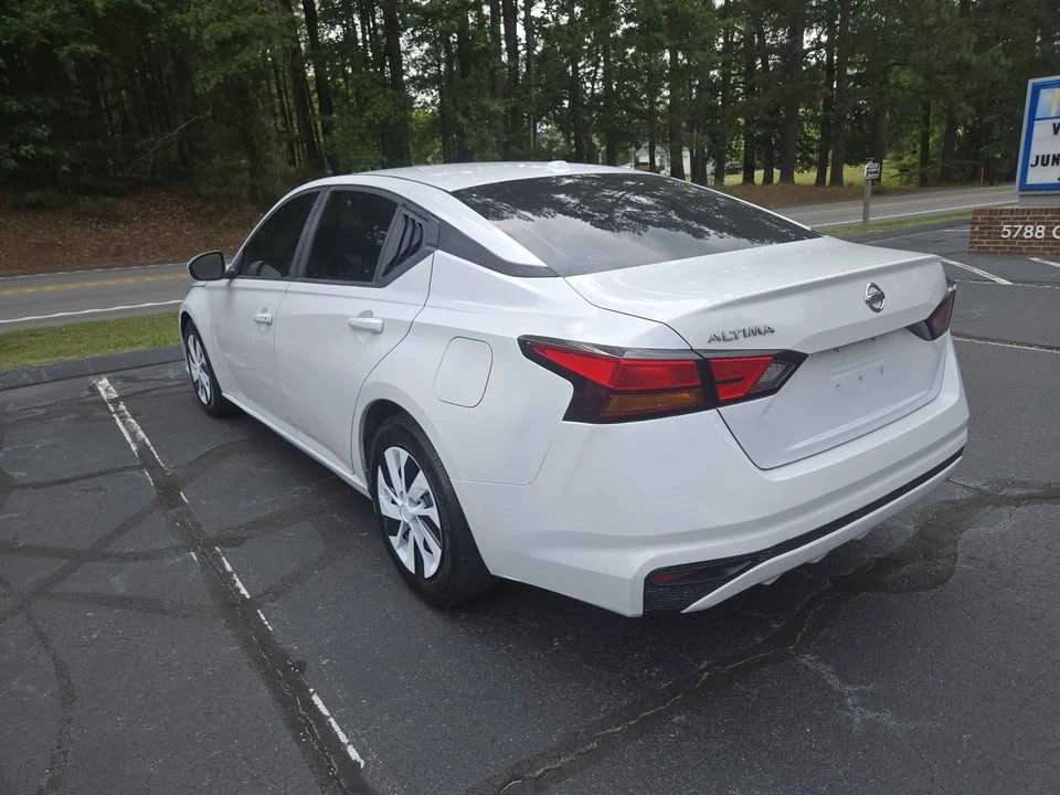 2020 Nissan Altima 6th Gen - Image 13 of 14