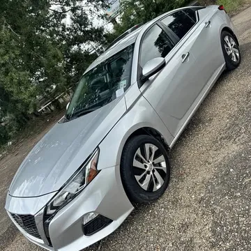 2020 Nissan Altima
