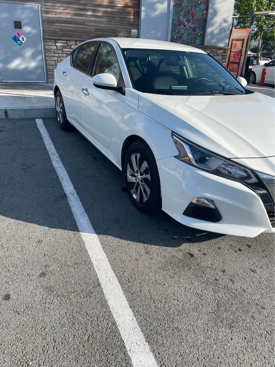 2020 Nissan Altima 6th Gen - Image 2 of 17