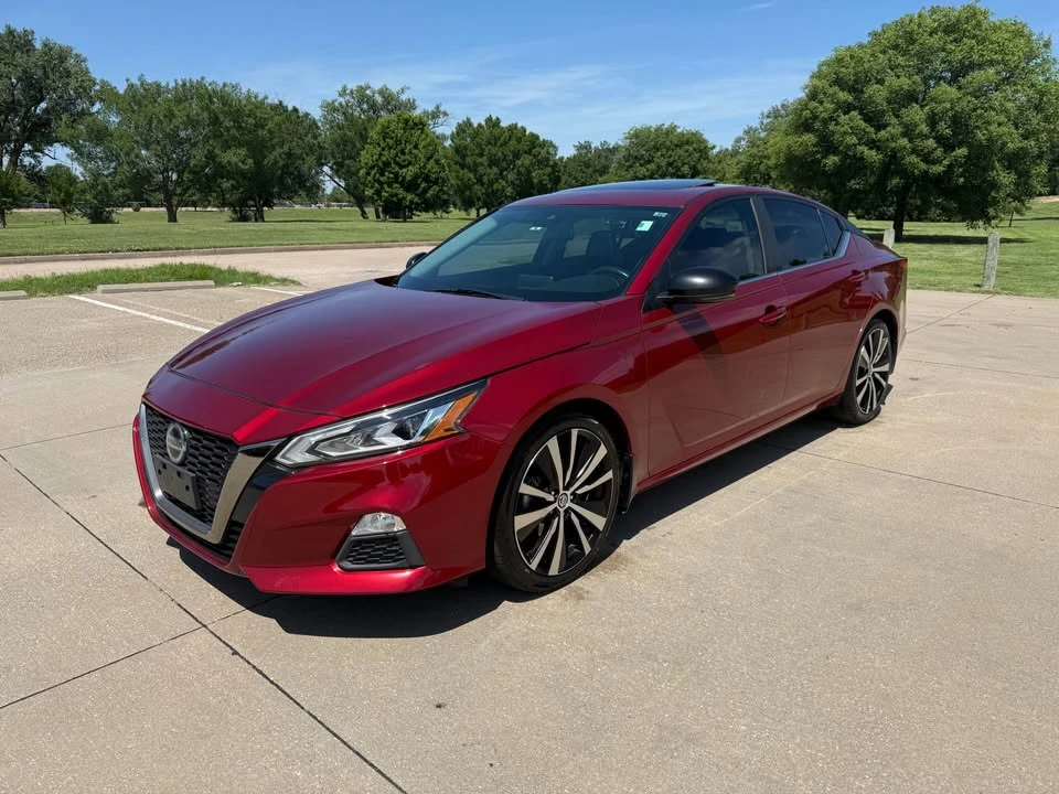 2020 Nissan Altima 6th Gen - Image 2 of 18