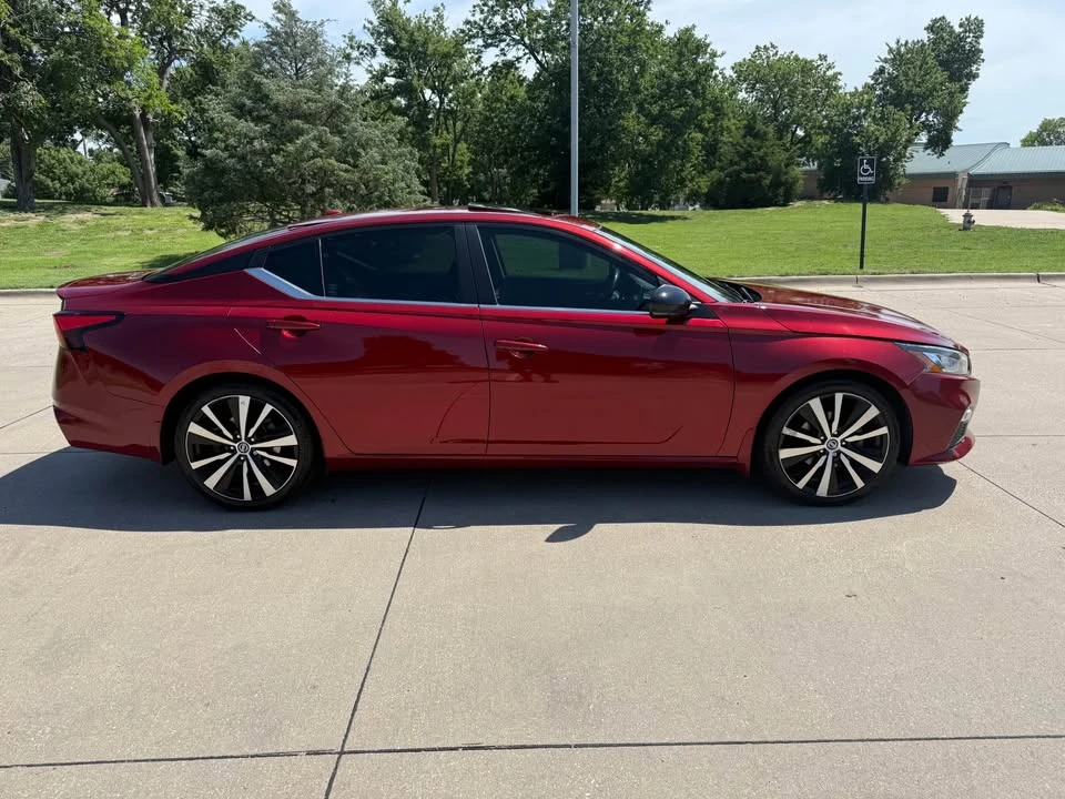 2020 Nissan Altima 6th Gen - Image 8 of 18