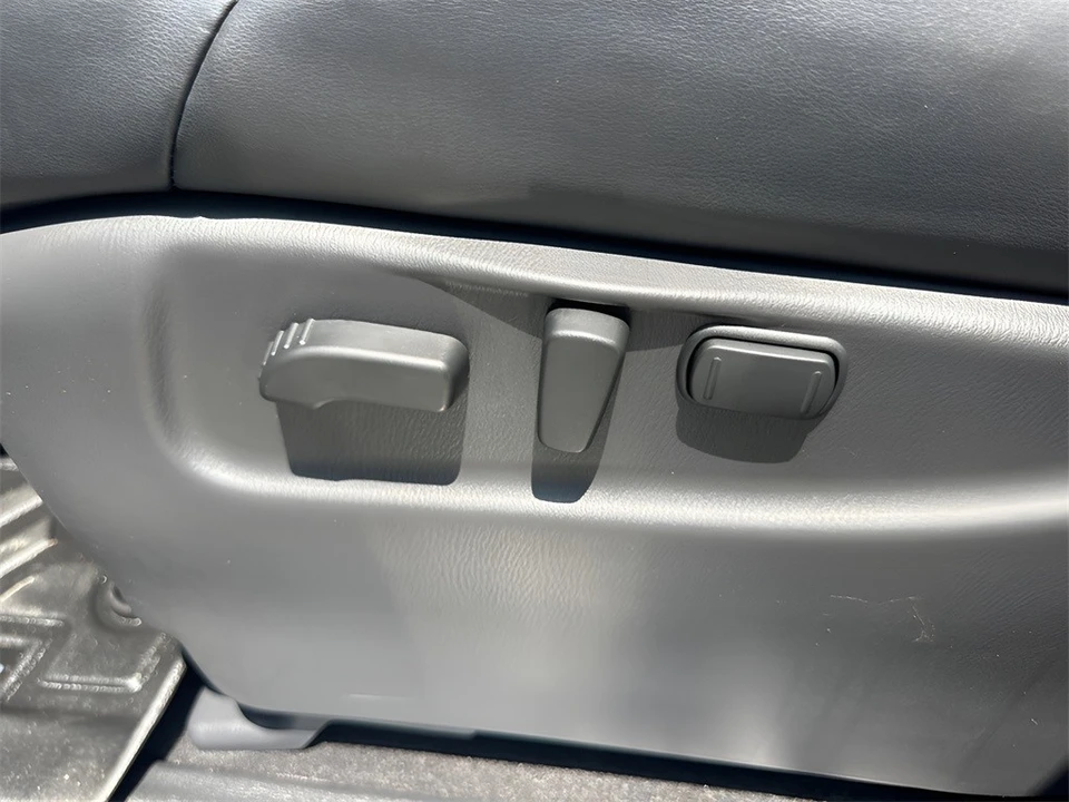 2020 Nissan Armada - Image 10 of 12