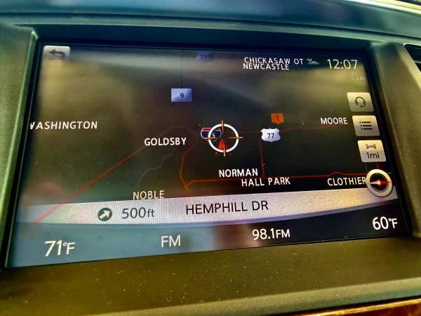 2020 Nissan Armada - Image 15 of 21