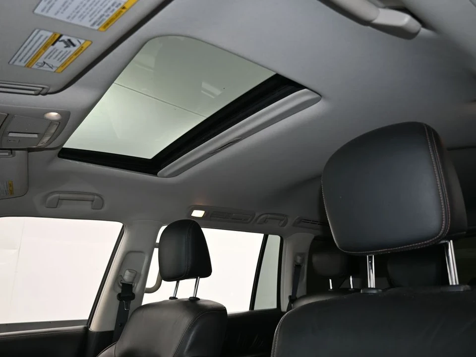 2020 Nissan Armada - Image 11 of 12
