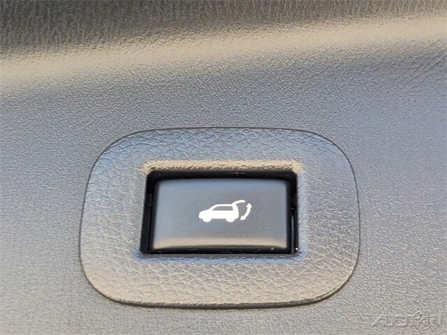 2020 Nissan Armada - Image 14 of 21